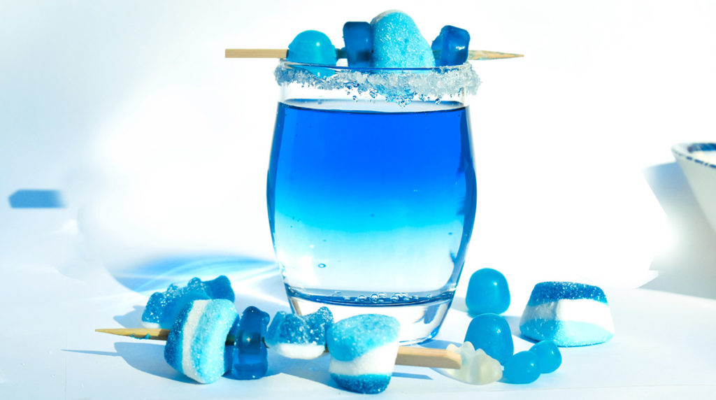 Des recettes pour l’été : Recette givrée en anglais : “Icy blue cocktail”. I Love English for Kids.