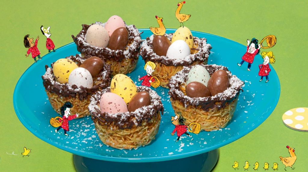“Les mimi-mini-nids”, Astrapi n°967, 1er avril 2021. Recette : Bruno Muscat. Stylisme et réalisation : Julie Boogaerts. Photo : Benoît Teillet. Illustrations : Laurent Simon.
