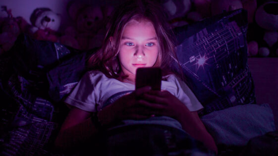 Smartphone : 5 règles pour un bon usage par les enfants