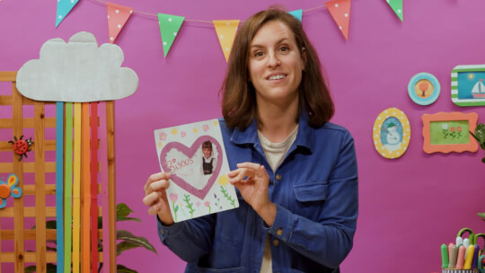 Bricolage de carte de vœux pour les petites mains sur BayaM, la plateforme des enfants.