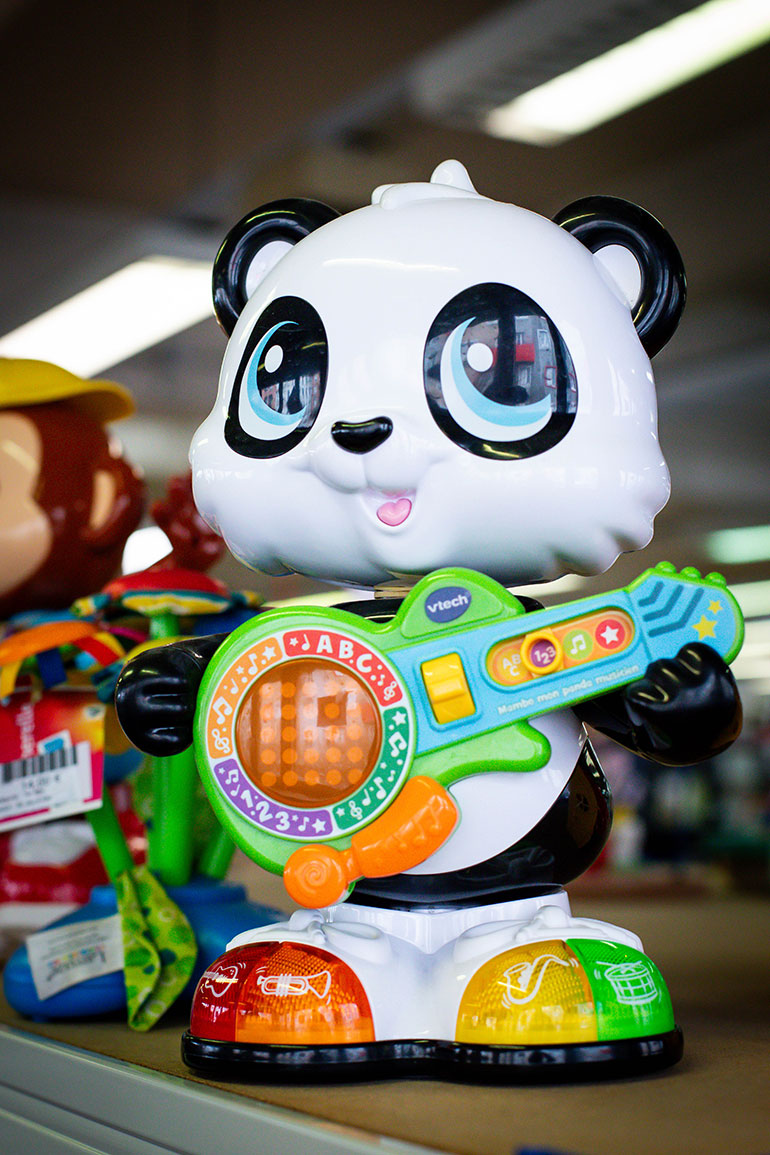 Jouet de l'association Rejoué. Article "Générosité : comment inciter son enfant à donner ses anciens jouets ?"