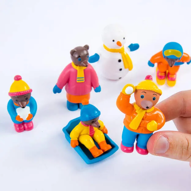 Sachet de 6 figurines Petit Ours Brun - Hiver